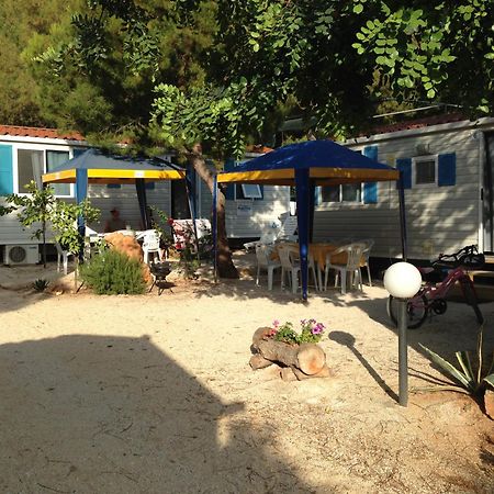 Happy Camp Mobile Homes In El-Bahira Camping Village San Vito Lo Capo Kültér fotó