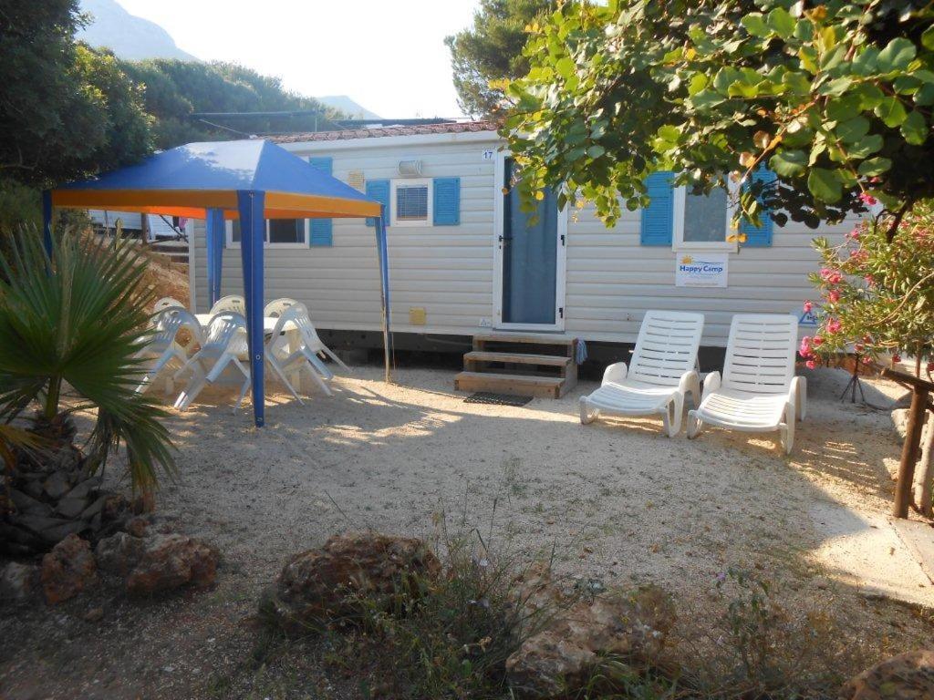 Happy Camp Mobile Homes In El-Bahira Camping Village San Vito Lo Capo Kültér fotó