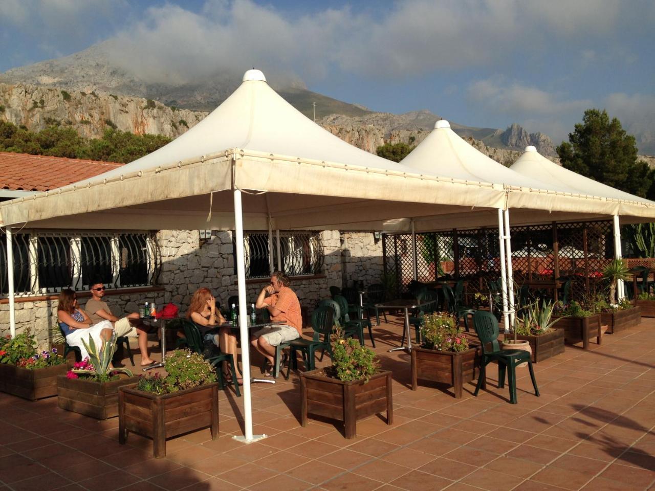 Happy Camp Mobile Homes In El-Bahira Camping Village San Vito Lo Capo Kültér fotó