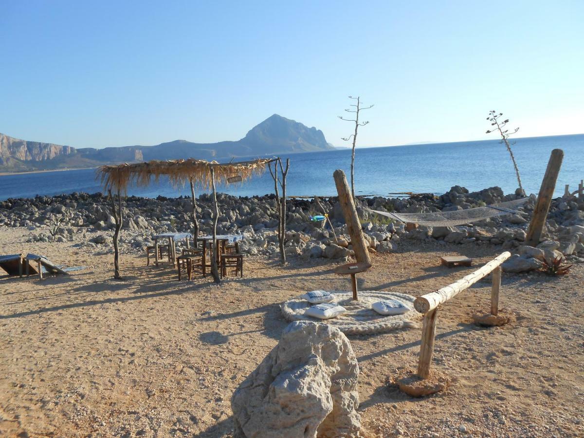 Happy Camp Mobile Homes In El-Bahira Camping Village San Vito Lo Capo Kültér fotó